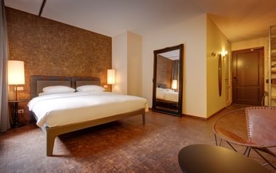 8 Superior room VNES